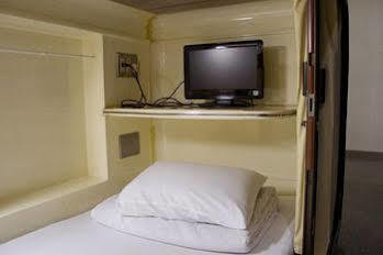 Capsule Hotel Shonan Fujisawa Extérieur photo